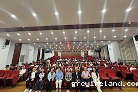 健康科技学院康复系举办2025级新生入学教育专题讲座